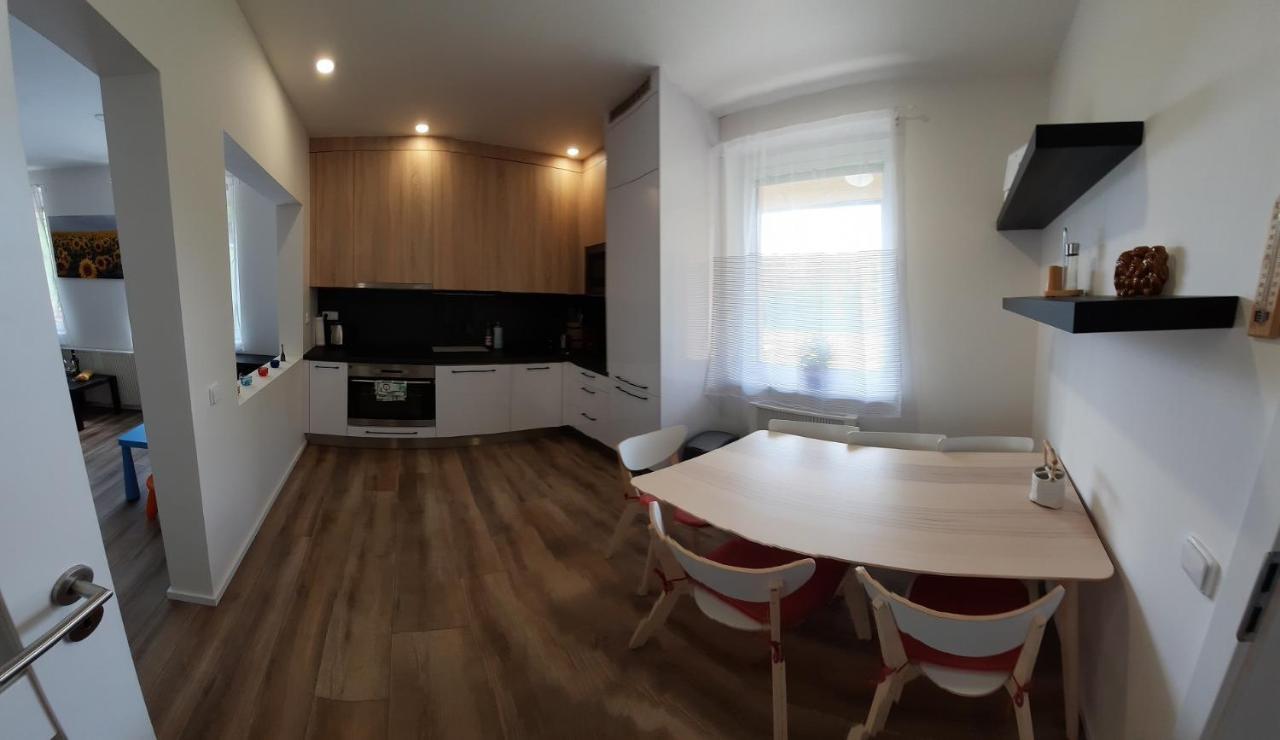 Lisny 105 Cely Novy Dum Se Zahradou U Jizery A Cyklo-Stezky New House By Jizera River And Bicycle Path Zelezny Brod Экстерьер фото